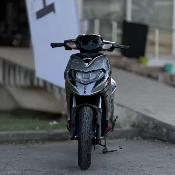 APRILLIA 125 SR