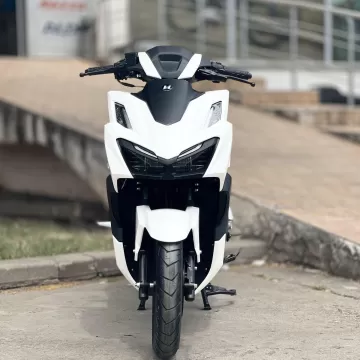 HMC CLICK 200