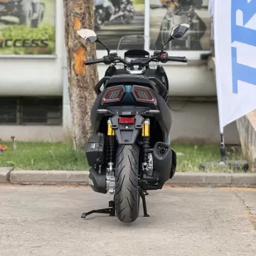 HMC XSUV T16