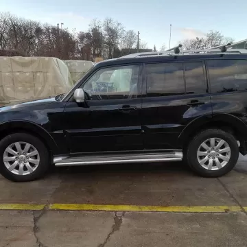 Mitsubishi Pajero 3.2 Full oprema