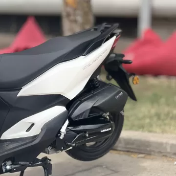 HMC CLICK 200