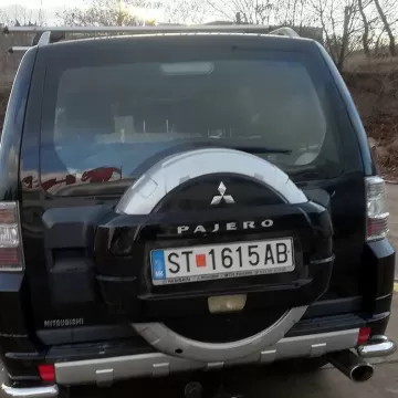 Mitsubishi Pajero 3.2 Full oprema